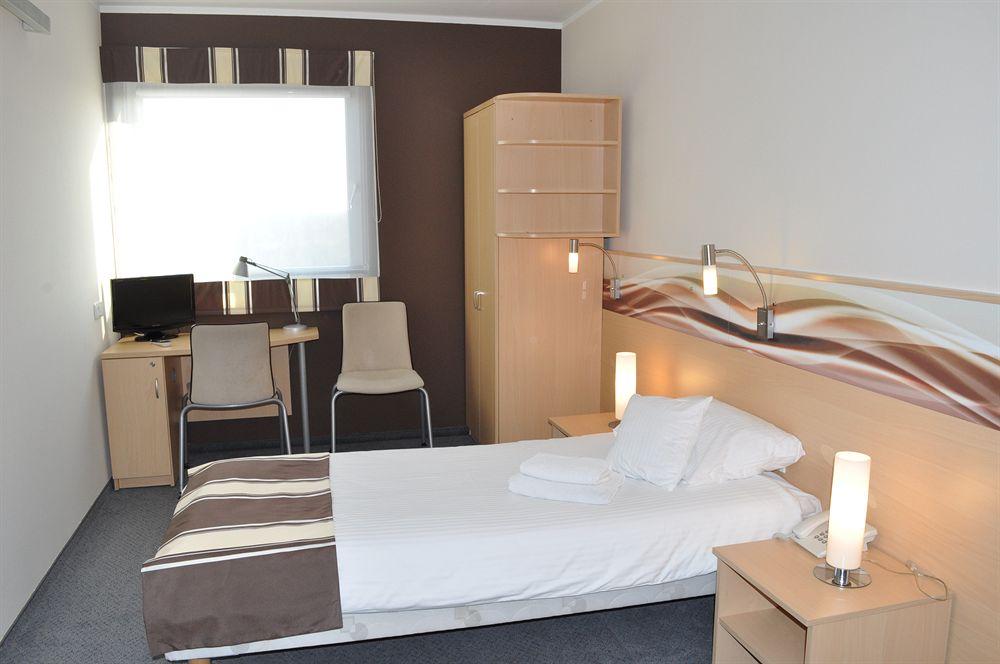 Quality Silesian Hotel Катовице Экстерьер фото