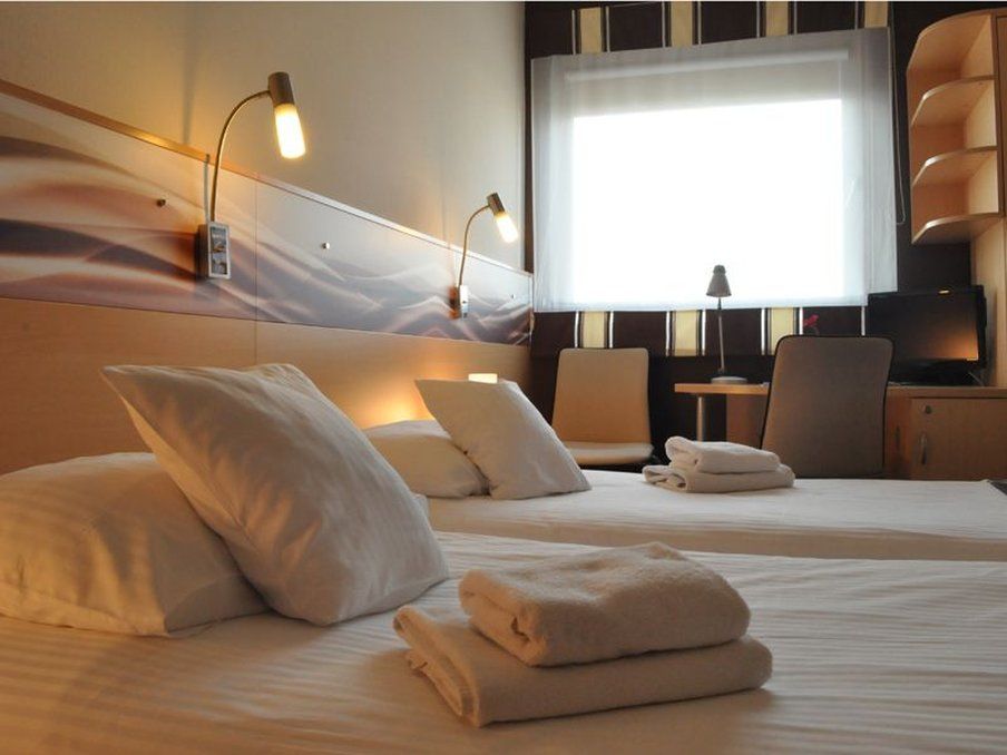 Quality Silesian Hotel Катовице Экстерьер фото