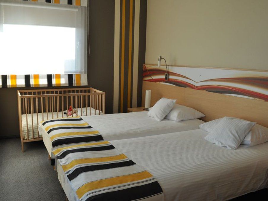 Quality Silesian Hotel Катовице Экстерьер фото